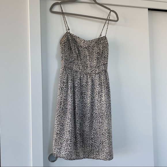 Cute girly dress - Picture 1 of 6